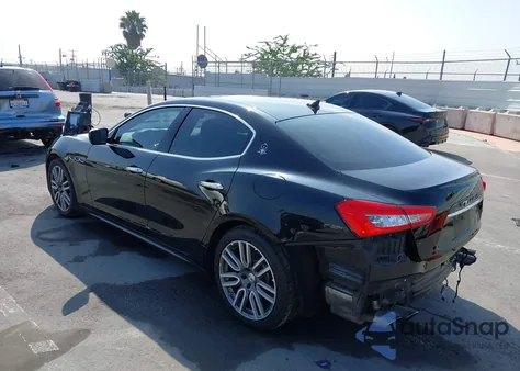 2016 Maserati Ghibli z USA, uszkodzony, nr VIN ZAM57XSAXG1176943